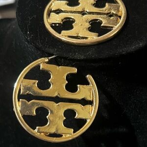 Tory Burch Silver tone Logo Fashion Earrings